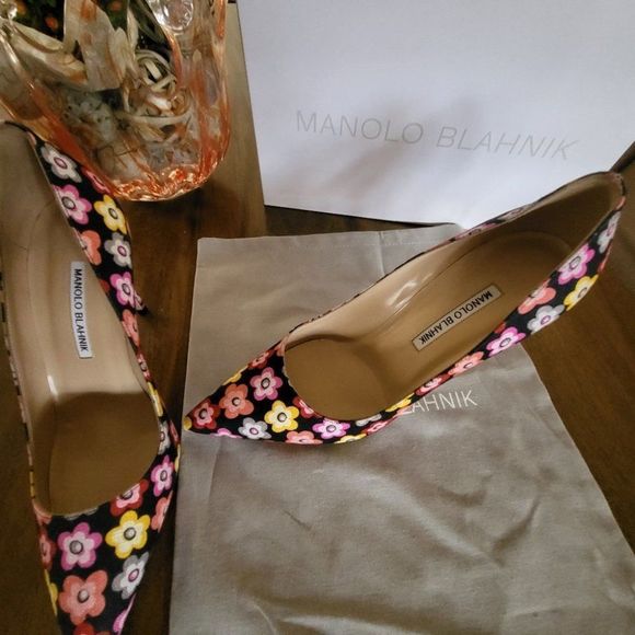 New Manolo Blahnik BB Floral Pumps - Picture 7 of 10
